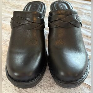 Preloved BORN Braided Top Detail Black Leather Heeled Clog Women's Size 6